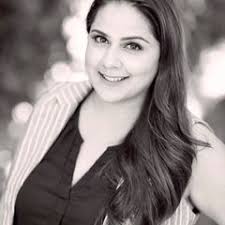 Chetna Kaul's Instagram, Twitter & Facebook