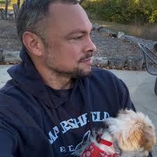 Mark's Maze in St. Peters draws hundreds each Halloween. For nearly 35  years, the home Halloween display has scared and delighted visitors of all  ages.