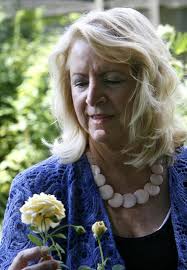 Rose Rosette disease sweeps through Mercer County, gardeners forced to tear  out plants