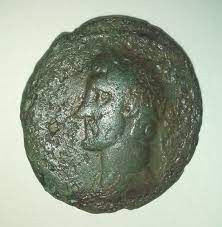 Wie Identifiziere Ich Diese Munze Mit Einer Buste Auf Der Einen Seite Und Den Buchstaben S Und C Auf Der Anderen Seite Antworten Hier Eigentlich sollten als sammlerstücke betrachtete und verwendete münzen gar nicht gereinigt werden.