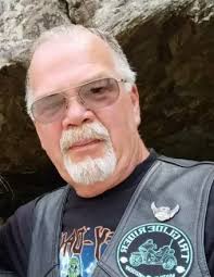 Allen Wininger's Instagram, Twitter & Facebook