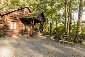 The original hardwood floors and traditional architecture make the corner house a whimsical homage to the bygone era of kentucky's past. Romantic Getaways In Kentucky The Best Kentucky Vacation Spots