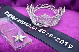 Top 20 dewi remaja 2018/19 diperkenalkan kepada pihak media. Minta Maaf Sangat Sangat Stop Salahkan Emak Hanee Haneesya Akur Gelaran Dewi Remaja Ditarik Hijabista