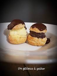 Un Gateau A Gouter Profiteroles Profiteroles Gouter Sauce Au Chocolat