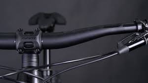 Today i will be reviewing the 27.5 2020 giant reign 2, highlighting the specs of the bike as well as it's pro's and cons. Giant Reign Advanced Pro 29 1 2020 Bike Real Weight Youtube