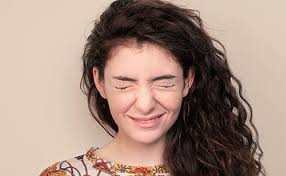 Lorde 16 Year Old Kiwi Reaches No 1 On Us Charts