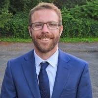 20+ "Leader" profiles