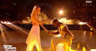 Habitué aux premières places du tableau dès les premières semaines, il a pourtant dû gagner sa place au face à face lors des deux derniers primes. Danse Avec Les Stars 2019 Quelle Audience Pour La Finale Et La Victoire De Sami El Gueddari Et Fauve Hautot Sur Tf1 Toutelatele