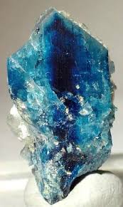 Euclase Wikipedia The Free Encyclopedia Gems And Minerals Crystals Minerals