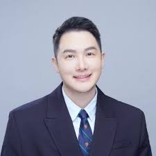 講「笑屁啦」比「stop laughing at  me」更有感覺有很多很多這種無法翻譯的說法，這就是為什麼我熱愛學習語言，只會講自己的母語而已有點可憐🥹