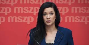 Nézd meg, mi mindent talált demeter márta (demetermrta) a pinteresten, a világ legnagyobb ötletgyűjteményében. Fakepnel Hagyta Az Mszp Frakciot Demeter Marta Nyugati Feny