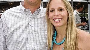 Anna Herd's Instagram, Twitter & Facebook