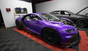 Mat Armstrong vội vã đến Miami để cứu chiếc Chiron trị giá 6.000.000 đô la bị hư hỏng, nhưng Bugatti lại ngăn cản anh ta sửa chữa lại chiếc xe.