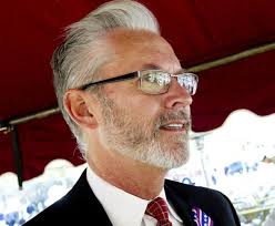 Large crowd honors life of Frankie Lee Wallace