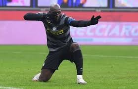 Latest on internazionale forward romelu lukaku including news, stats, videos, highlights and more on espn. Romelu Lukaku Celebrating Inter Milan S Serie A Title Win Is Just Brilliant Givemesport