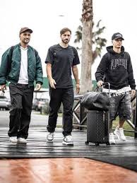 Estrangeiros do Flamengo desembarcam; Brasileiros chegam início da noite