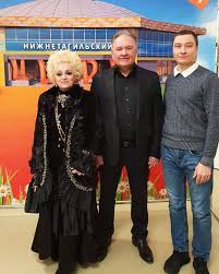 Вы сейчас были на фестивале в сории. Postarevshaya Nadezhda Kadysheva Shokirovala I Zastavila Poklonnikov Obespokoitsya