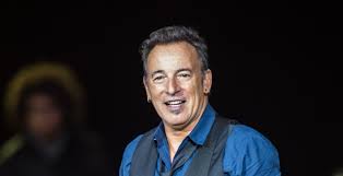 Jun 28, 2021 · bruce springsteen listete seinem publikum am vergangenen samstag auf, womit er seine zeit in der pandemie verbracht habe. Bruce Springsteen Feiert 70 Geburtstag Einmal Katholik Immer Katholik Promisglauben