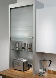 Glass Tambour Unit Dekortasarimlarivemalzemeleri Completekitchencupboards Meuble Rideau Cuisine Interieur Moderne De Cuisine Decoration Interieure Cuisine