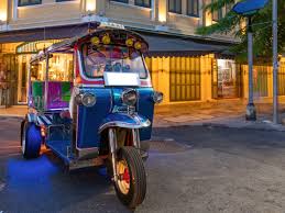 Offroad tuk tuk hill adventure. Tuk Tuk How To Use The Auto Rickshaws In Asia