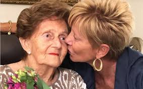 Raquel argandoña y su difícil momento en llegó tu hora | buenos días a todos. Raquel Argandona Confirma Fallecimiento De Su Madre Te Amare Por Siempre