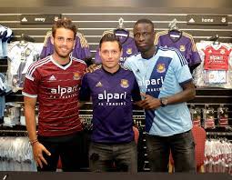 Holen sie sich das west ham united heimtrikot/auswärtstrikot/3rd trikot. Ø§Ù„Ù†Ù‡Ø§ÙŠØ© ØªØµÙˆÙŠØª Ù‚Ù†Ø§Ø© Adidas West Ham United Dsvdedommel Com