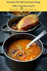 Olive Garden Style Minestrone Soup Made In Instant Pot It Is Vegan And So Easy To Make Super Delicious Instant Pot Recipes Recipes Vegan Instant Pot Recipes