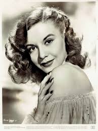 Paula Drew's Instagram, Twitter & Facebook