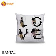Buat desain kartu ucapan kelahiran bayi unik dan lucu. Bantal Custom