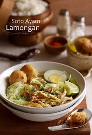Due to customs in the kudus city which. Adventurelicious A Food And Travel Blog Soto Ayam Lamongan Fotografi Makanan Resep Makanan Resep Masakan