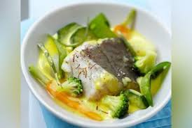 Pave De Cabillaud En Pot Au Feu Sauce Safran Recette Repas Poisson Recette Cuisine Poisson