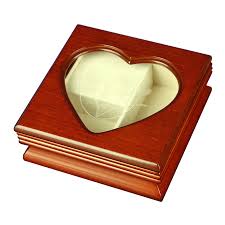 Music box attic carries a huge selection of personalized music boxes, jewelry boxes, musical gifts, custom music movements and custom music boxes. Jewelry Boxes Musical Jewelry Boxes For Women Children San Francisco Music Box Company