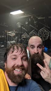 My LESPIRANT undershirts not only keep you dry and looking sharp in the  ronda, but they get you more tandas. Tangueras favor dry tangueros...! And  should the universe also favor you, and