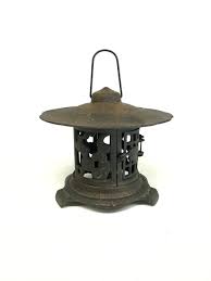 Vintage Japanese Cast Iron Pagoda Lantern Pagoda Lantern Pagoda Candle Holder Vintage Garden Hanging Candle Holder Cast Iron Candle Holder Pagoda Lanterns