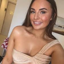 Kayleigh Lynch's Instagram, Twitter & Facebook