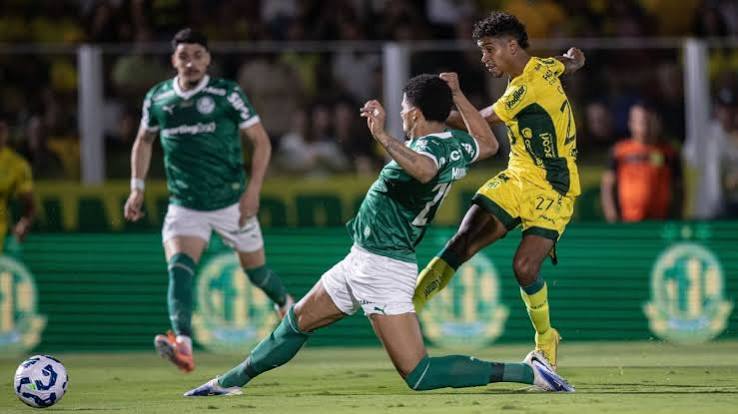 Palmeiras perde para o Mirassol e v&ecirc; Flamengo colar na lideran&ccedil;a | CNN Brasil