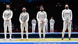 Le pentathlon moderne comprend l'escrime à l'épée pour une touche, mais d'autres épreuves commencent généralement par des combats à 5 points qui. Xxmfcrquv1l 3m