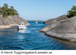 Henån ist eine ortschaft in der schwedischen provinz västra götalands län und hauptort der gemeinde orust.die siedlung ist benannt nach dem gleichnamigen fluss der hier verläuft. Die Scharenkuste Von Schweden Stockholmer Scharen Scharen Ostergotta