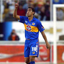 Lobos merecía retirarse en tigres: El Divino Gaitan Un Hombre Apegado A La Religion Adictos Al Futbol