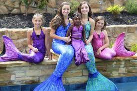 Youtube Secrets And Ideas From Mindy Mcknight Of Cutegirlshairstyles Brooklyn And Bailey Fin Fun Mermaid Tails Girls Showing Off