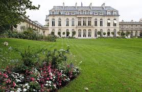 The 9 Most Beautiful Presidential Palaces Around The World French Architecture Palace Architectural Digest
