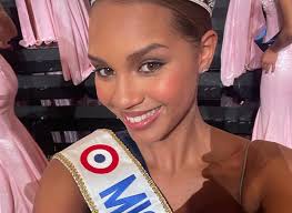 Indira AMPIOT, sacrée Miss France 2023