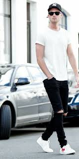 What Type Of Shoes Can I Wear With Black Pants And A White Shirt Quora White pants are often described as a preppy, warm weather look, as can be seen in this iconic black and white contrast sends a very different message than the preppy summery relaxedy vibe of i always anchor it with a dark top half (knitted shirt or cardigan) and dark shoes. black pants and a white shirt