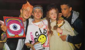 Ibiza Club Hits From Mid 90s Cover 3 Jpg 1124 660 Rave Outfits Rave Fashion 90s Rave
