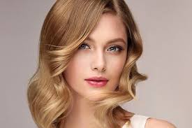 Long hairstyles include straight, wavy and curly. Fashionable And Stylish 12 Hairstyles For Big Foreheads To Try