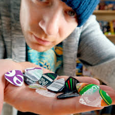 Stephen johnston (1987) is an artist born in 1987 the oldest auction result ever registered on the website for an artwork by this artprice.com's price levels for this artist are based on 2 auction results. Stephen Johnston Launches Diy Musician Postcast Higher Plain Music