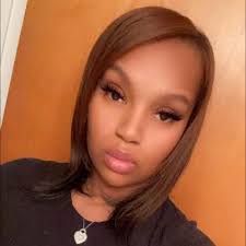 Tara Seiler's Instagram, Twitter & Facebook