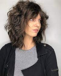 Top 27 Short Shag Haircuts To Get In 2021 Short Shag Haircuts Thick Hair Styles Short Shag Hairstyles
