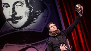 Shakespeares sämtliche Werke feierte Premiere im Kieler Schauspielhaus