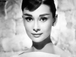 Separate the remaining hair into two horizontal sections, clipping the top section up and out of the way. 50 Things A Girl Can Learn From Audrey Hepburn Bellatory Fashion And Beauty